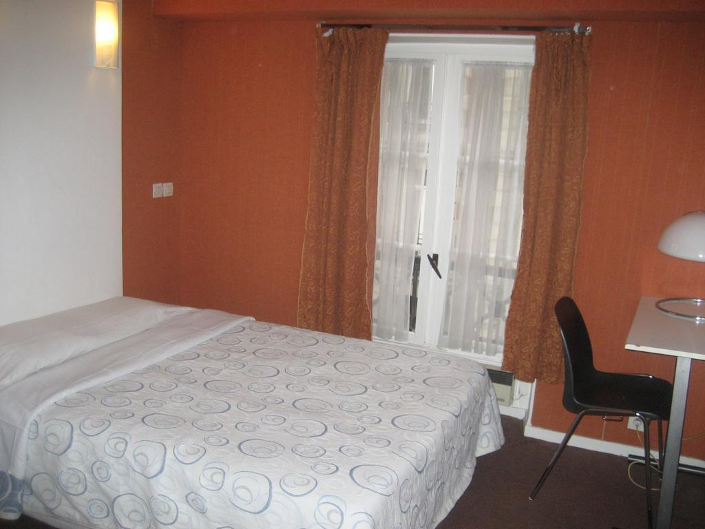 Hotel Meteore Párizs Szoba fotó