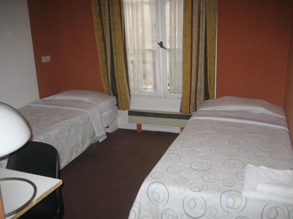 Hotel Meteore Párizs Szoba fotó