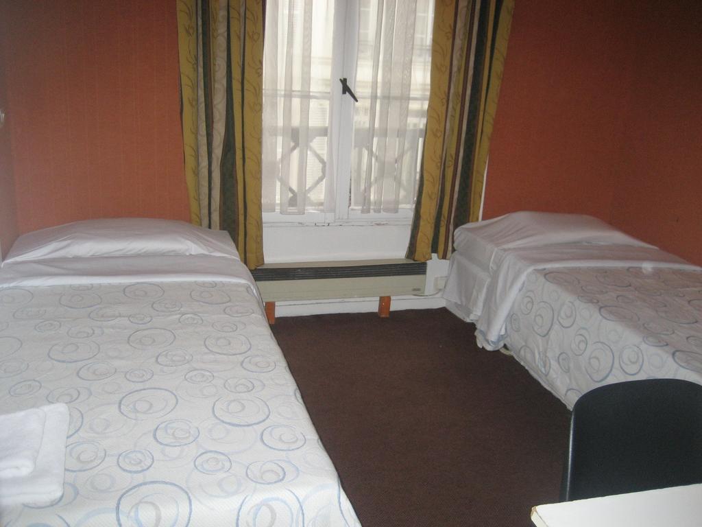 Hotel Meteore Párizs Szoba fotó